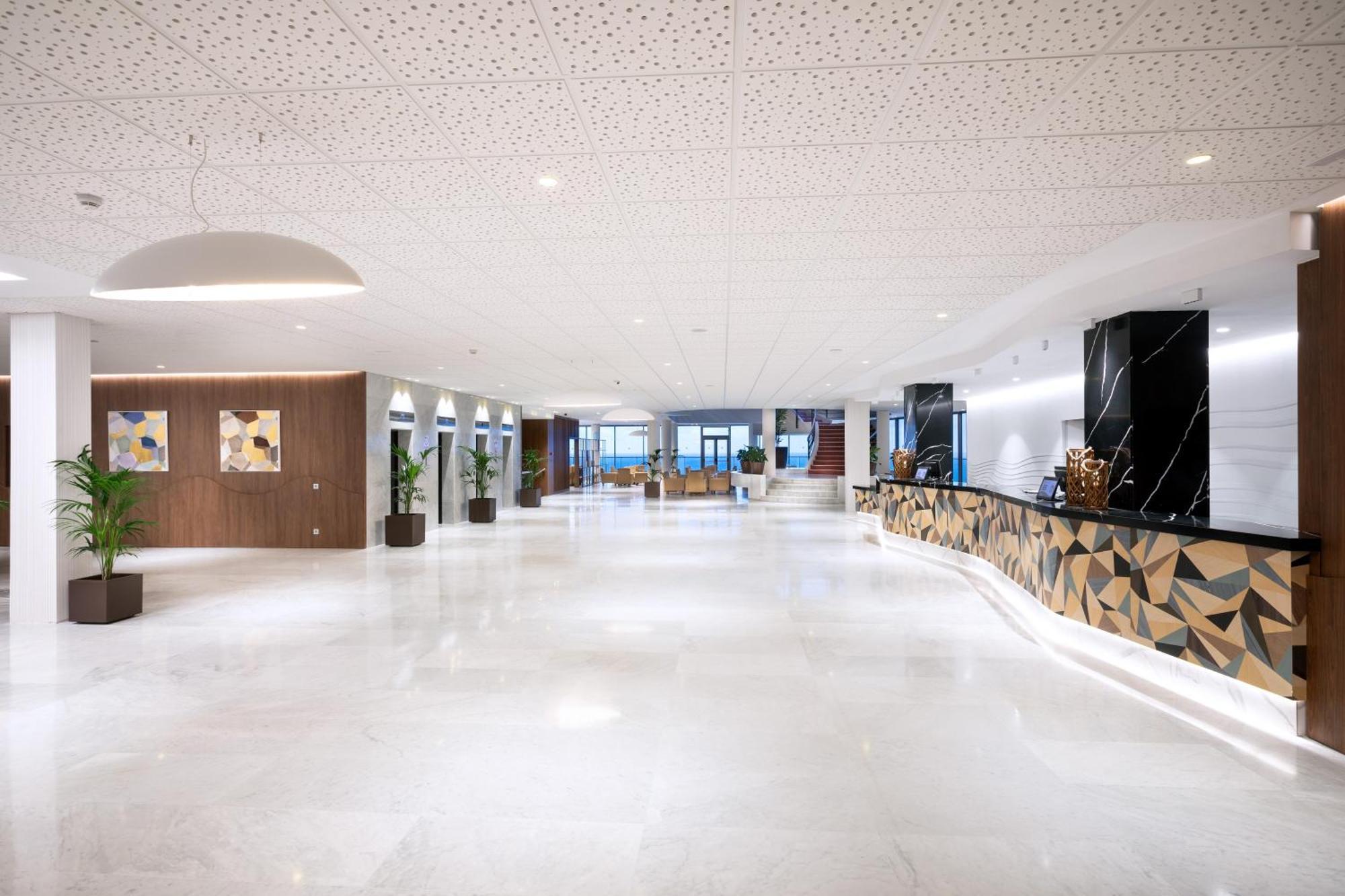 Hotel Best Semiramis Puerto de la Cruz  Bagian luar foto The lobby of the hotel