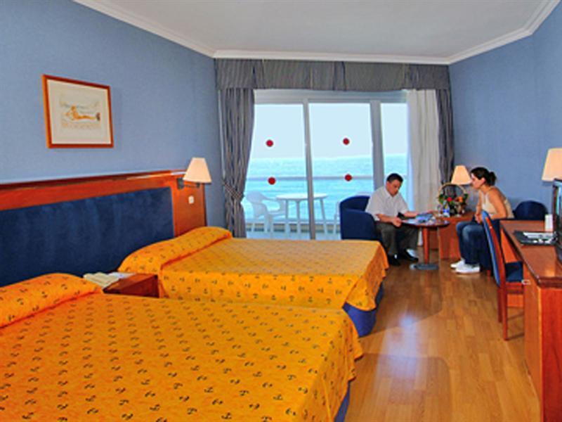 Hotel Best Semiramis Puerto de la Cruz  Bagian luar foto A room at the hotel